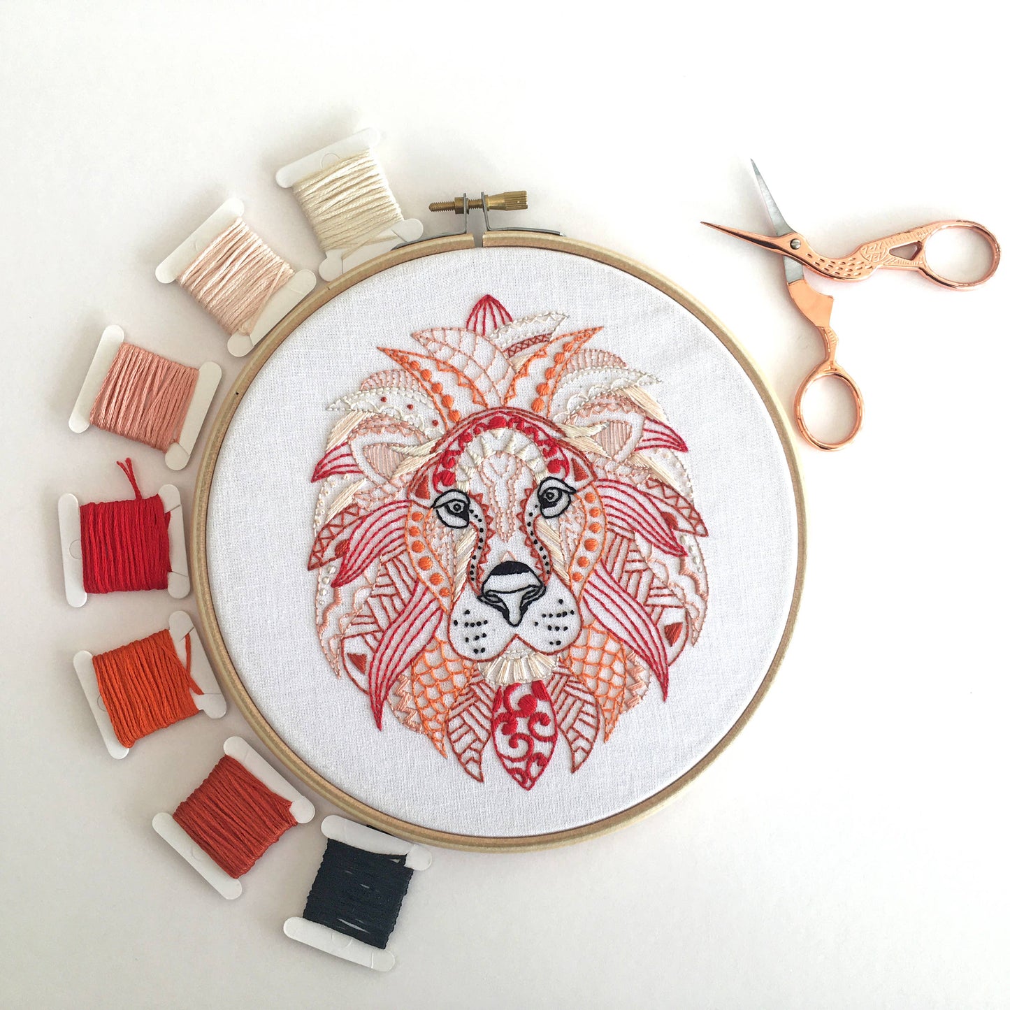 Lion Embroidery Kit: Simple kit - ho hoop