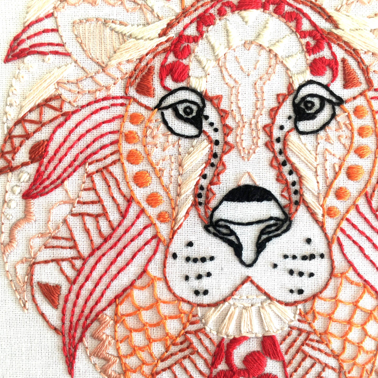 Lion Embroidery Kit: Simple kit - ho hoop