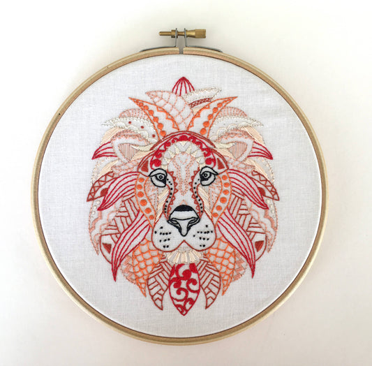 Lion Embroidery Kit: Simple kit - ho hoop