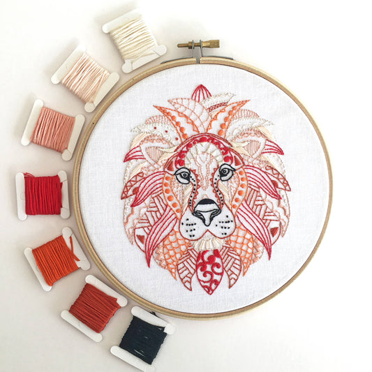 Lion Embroidery Kit: Simple kit - ho hoop